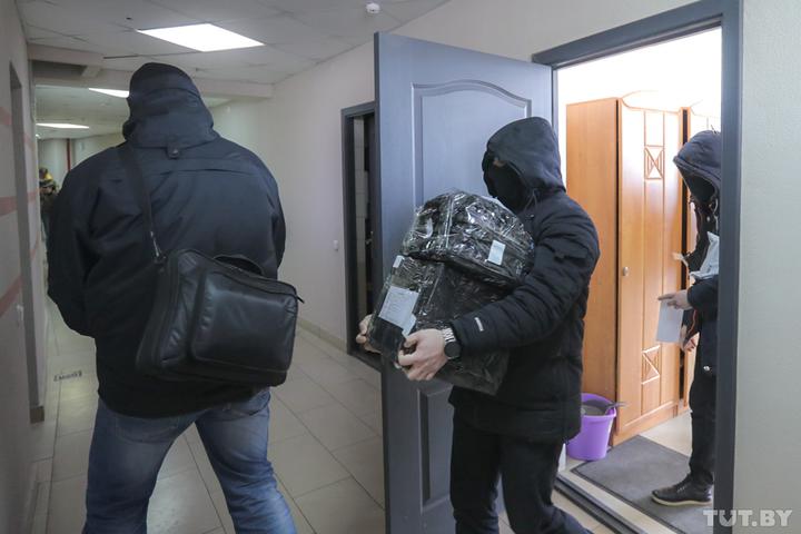 Minsk crackdown on free press 